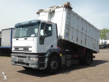 camión volquete Iveco