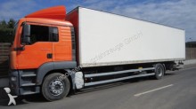 camion furgone MAN