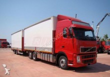 camion Teloni scorrevoli (centinato alla francese) Volvo