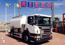 camion citerne Scania