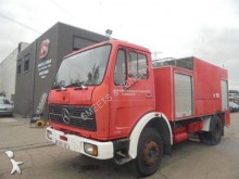 camión bomberos Mercedes