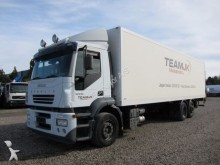 camión furgón Iveco
