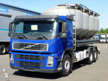 camion ribaltabile trasporto cereali Volvo