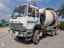 camion calcestruzzo rotore / Mescolatore Iveco