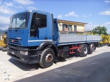 camion cassone fisso Iveco