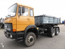 camion tri-benne Iveco