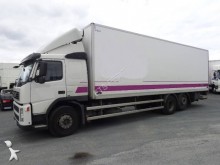 camión Volvo FM12