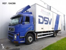 camión furgón Volvo