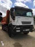 camión volquete escollera Iveco