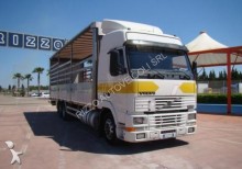 camion Teloni scorrevoli (centinato alla francese) Volvo