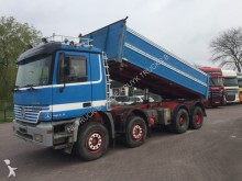 camion benne Mercedes