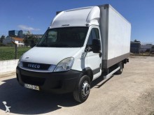 camión Iveco Daily 70C18