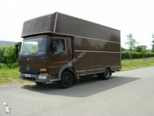 camion fourgon déménagement Mercedes