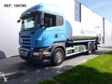 camion cisterna Scania