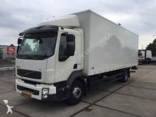 camion fourgon Volvo