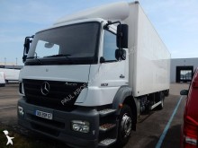 Mercedes box truck