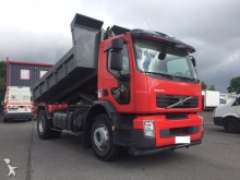 camion polybenne Volvo