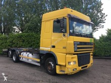 camion portacontainers usato