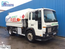 camion Volvo FL6 15 10399 Liter fuel tank, 3 Compartments, 0.