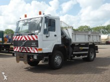 camion tri-benne Volvo