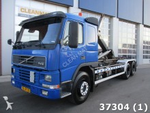 camion polybenne Volvo