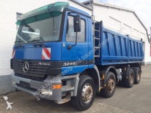 camion tri-benne Mercedes