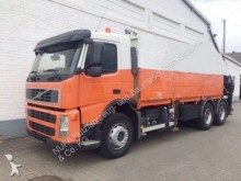 camion plateau ridelles Volvo