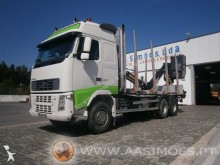 camion trasporto tronchi Volvo