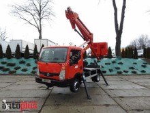 camion nacelle Nissan