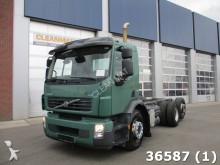 camión chasis Volvo