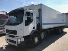 camion fourgon Volvo