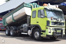 camion ribaltabile Volvo