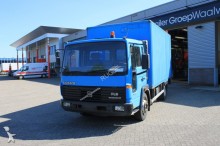 camion furgone Volvo