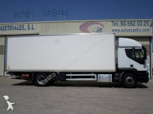 camión furgón Iveco