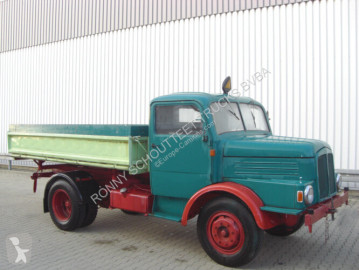 n/a three-way side tipper truck