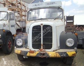 не указано V5 4x2 Saurer-Berna V5 4x2