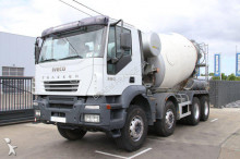 camion Iveco Trakker 380 MIXER 9M³