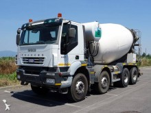 camion Iveco Trakker AD 410 T 45