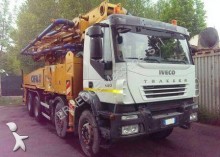 camion Iveco Trakker 410 T 45