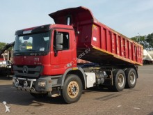 camion benne Mercedes