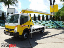 camion nacelle Nissan