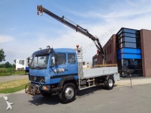 camion Mercedes 914 4x4 / Full Steel / HIAB Crane