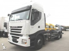 camión portacontenedores Iveco