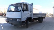 camión caja abierta Iveco