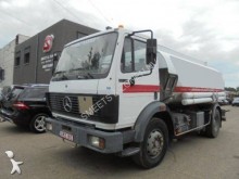 camion citerne Mercedes