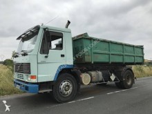camion polybenne Volvo