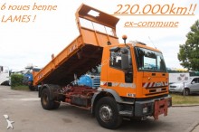 camión volquete Iveco