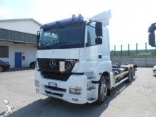 camion porte containers Mercedes