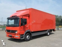 camión furgón caja polyfond Mercedes