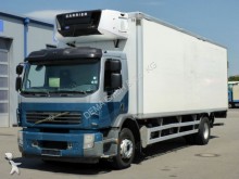 camión frigorífico Volvo